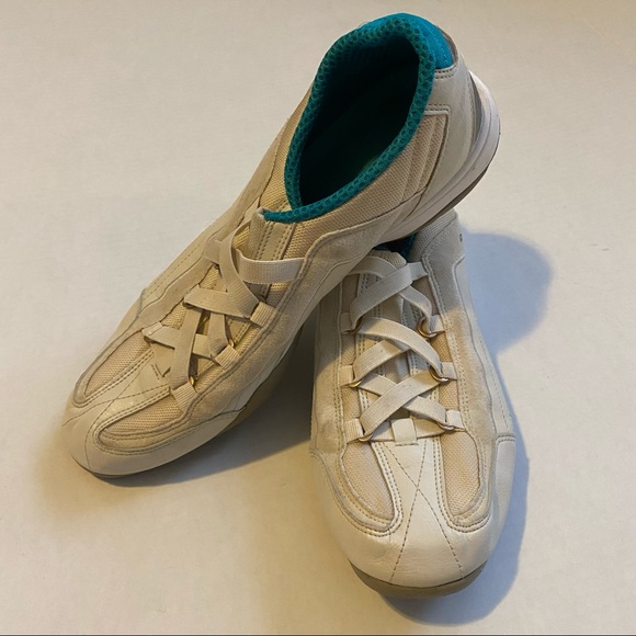 DKNY Women’s slip on cream sneakers size 10 - Picture 8 of 8